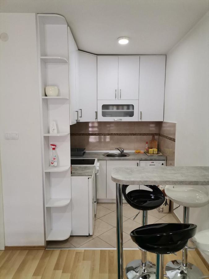 Centar Apartman Enmi 111 Баня Лука Екстериор снимка