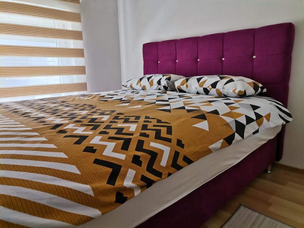 Centar Apartman Enmi 111 Баня Лука Екстериор снимка